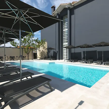 Cabecinho فندق 3*